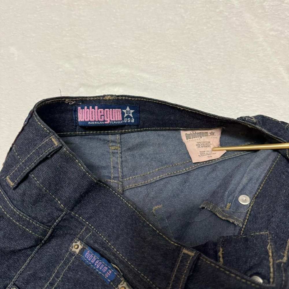 Bubblegum Jeans View 3